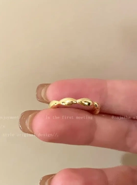 新年喜庆红色滴釉开口戒指女2023新款小众设计食指戒复古港风指环