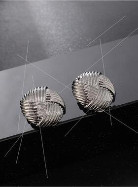 Earrings fashion cute simple earrings Europe earrings clip r