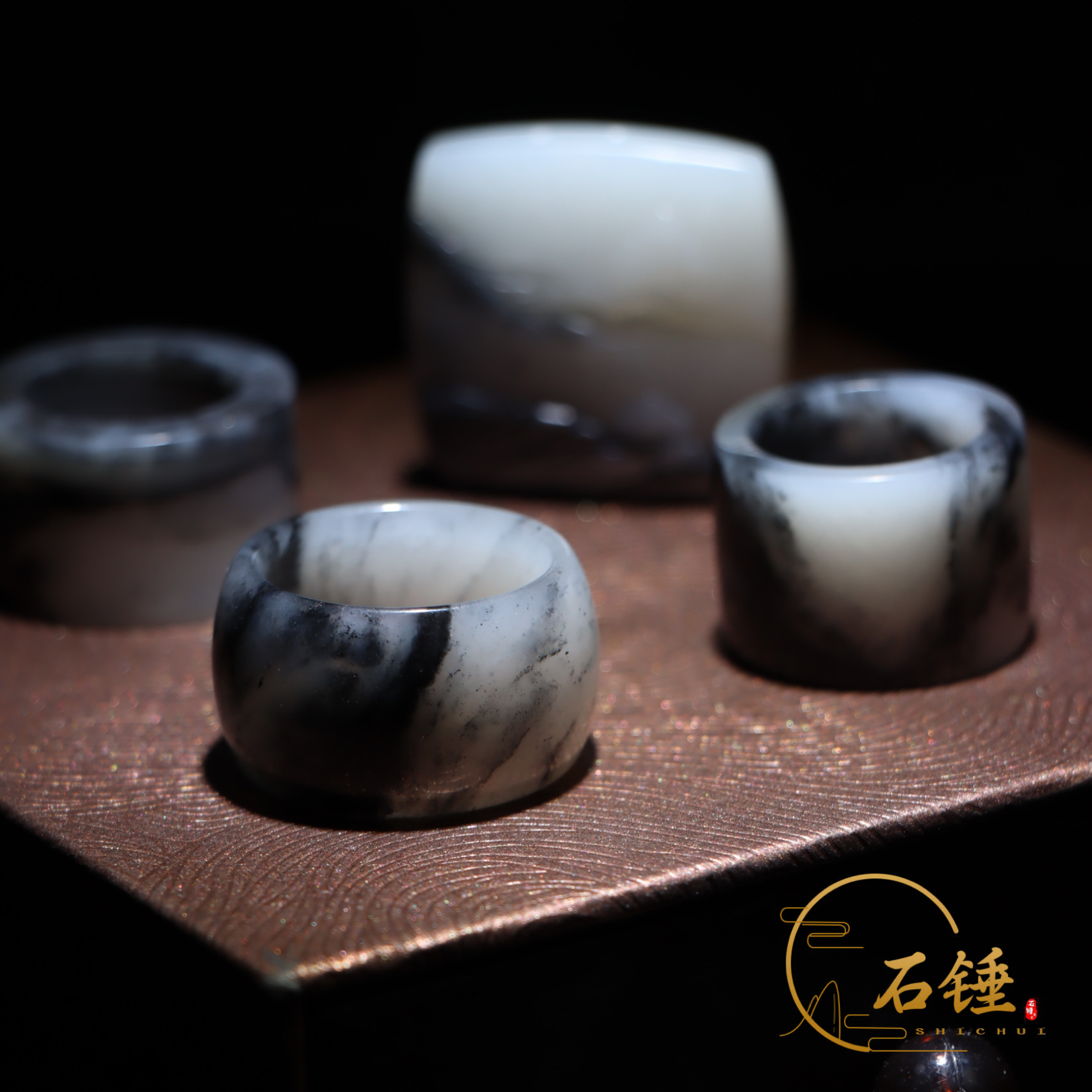 Stone hammer appraisal blue and white seed material mutton fat jade ring