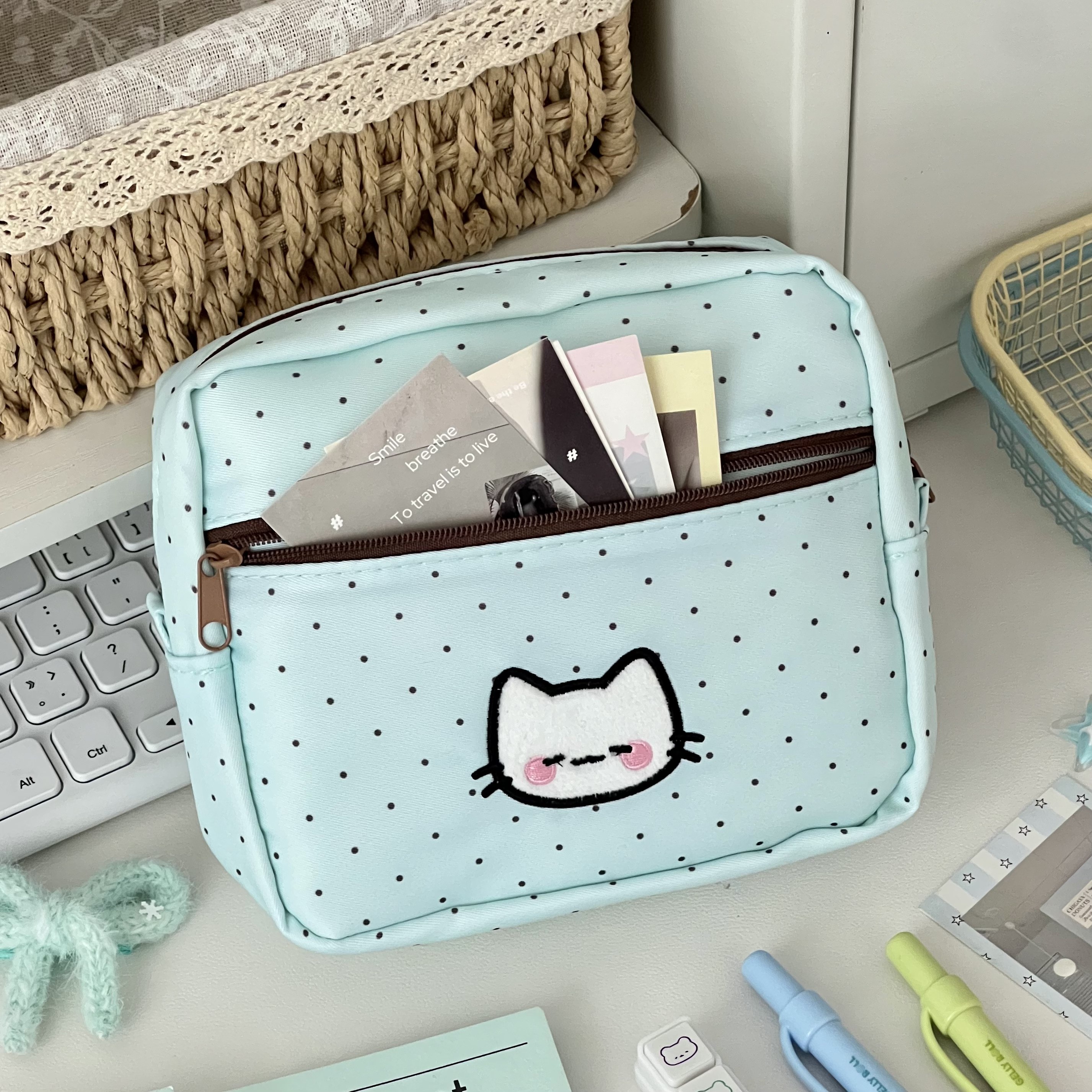 ins风薄巧波点小猫零钱包可爱卫生巾收纳包ccd相机包便携化妆包,淘宝优惠券,粉丝福利购,淘宝优惠卷
