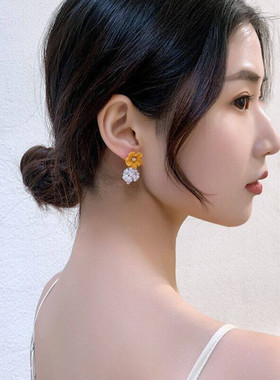 S925银针黄花瓣绿色花朵耳钉 春夏甜美精致高级女士耳饰