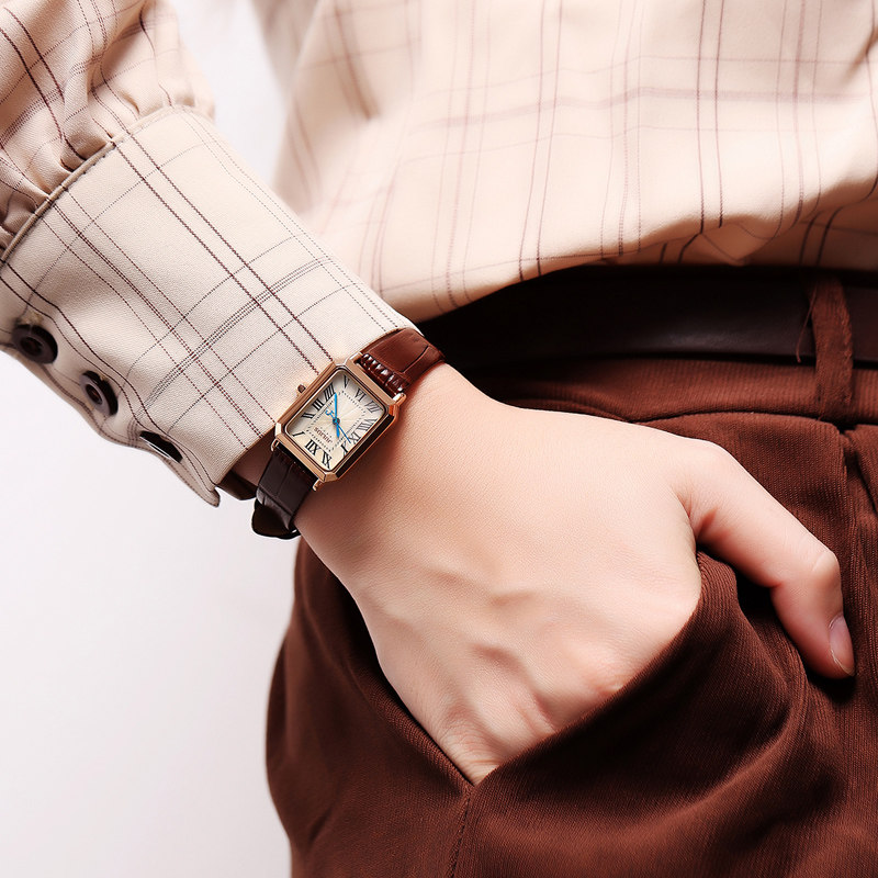  Julius聚利时依雅琪国产腕表