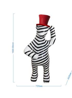 客厅大型落地礼貌条纹熊摆件酒店商场玻璃钢卡通雕塑售楼部装饰品