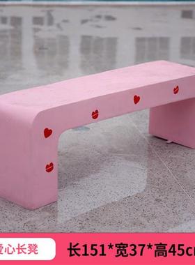 户外卡通粉红兔子玻璃钢雕塑商场新年春节网红打卡拍照装饰大摆件