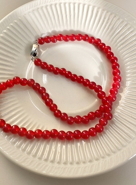 时尚珊瑚色红色串珠项链女极简轻奢新款元宝扣甜酷辣妹百搭锁骨链