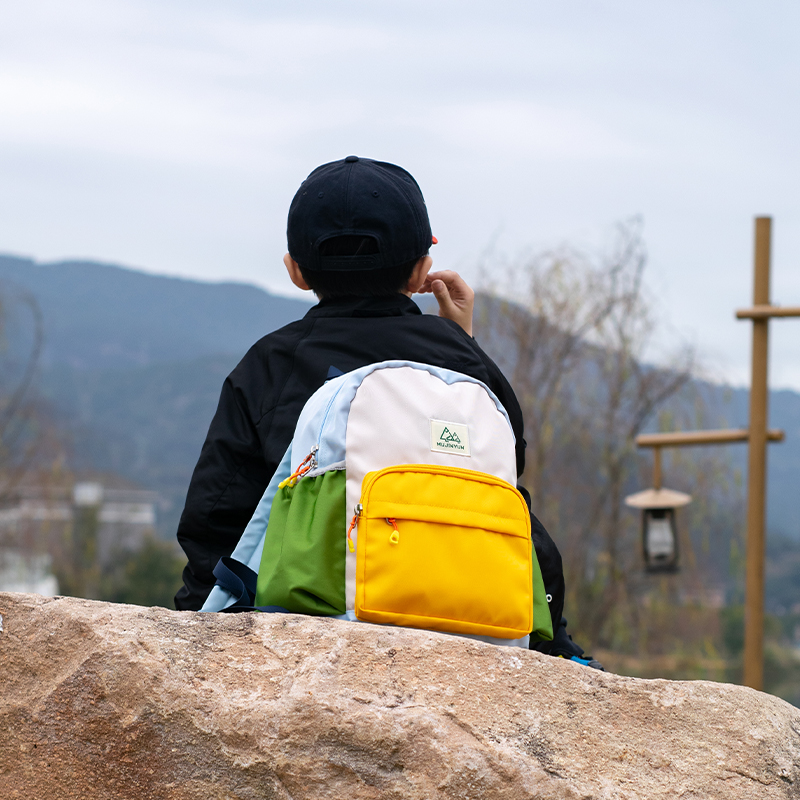 户外儿童外出春游背包男女孩超轻便旅行双肩包出游幼儿园旅行书包