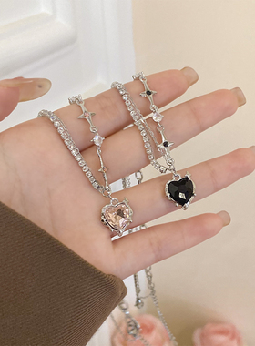 甜酷爱心四芒星项链女轻奢