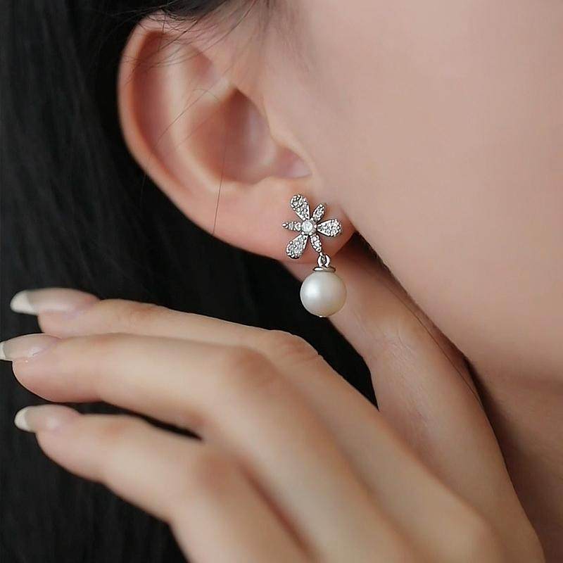 珍氏珠宝天然淡水正圆珍珠耳钉女 花朵设计仙气优雅镶锆耳环耳饰,淘宝优惠券,粉丝福利购,淘宝优惠卷