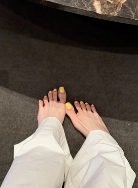 春夏新款显白脚趾甲美甲贴片高级感纯色黄色孕妇脚丫穿戴甲防水