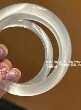 2025新中式猫眼石手镯女扁条镯子女款手饰店礼品仿玉玻璃饰品