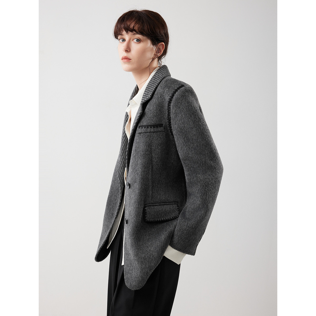 ELLE绵羊毛骆驼绒廓形毛呢西装外套女2025冬季新款高级感宽松西服,淘宝优惠券,粉丝福利购,淘宝优惠卷