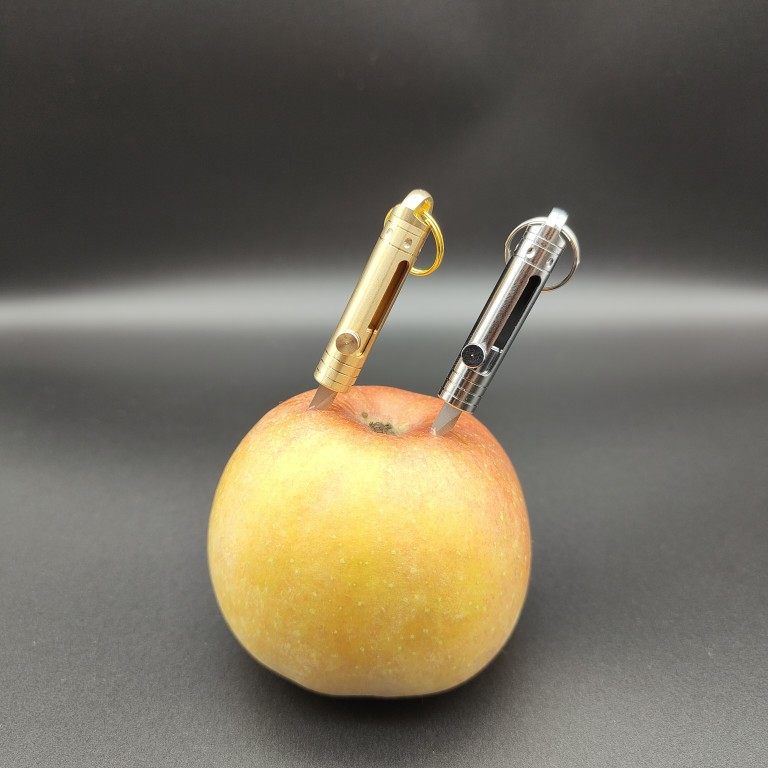 新款黄铜迷你推拉小刀高档便携式拆快递钥匙扣美工刀户外防身利器 - 图1