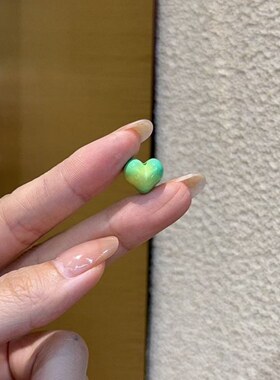 菱镁矿松石菜籽绿屁桃爱心Diy文玩配件手工编织手绳手串手链配饰