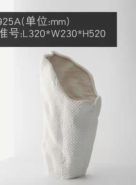 新款直销简约现代创意几何树脂鳞片花瓶北欧软装样板间花器客厅茶