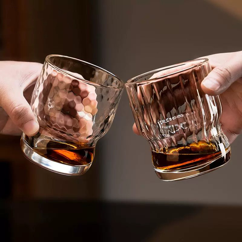 德国啤酒杯轻奢高档家用洋酒杯2025新款精酿酒杯大容量威士忌酒杯 - 图1