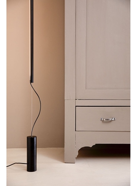 意大利Karman Cupido LED Floor lamp 隐形画黑色落地灯-一灯罩版