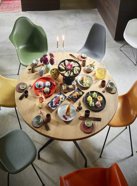 瑞士Vitra 伊姆斯扶手椅 塑料 Eames lar 创意设计进口欧式