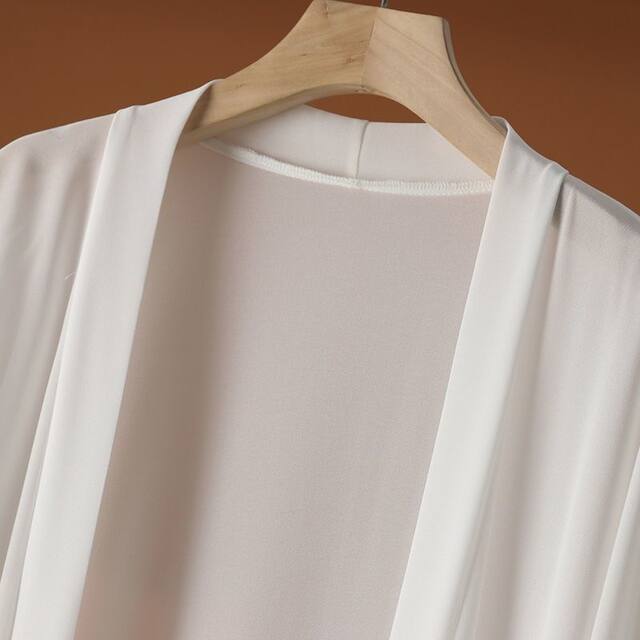 ເສື້ອຢືດ chiffon ຂະຫນາດໃຫຍ່ຂອງແມ່ຍິງວ່າງເສື້ອບາງ breathable ປ້ອງກັນແສງແດດ
