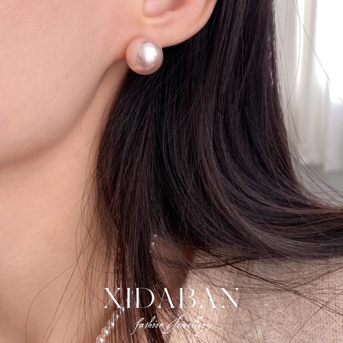 西大班 人造澳白仿日本粉光akoya珍珠耳钉纯银女伴彩无耳洞耳夹饰 - 图0