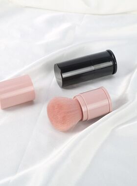 伸缩化妆刷柔软蓬松定妆粉点彩刷随身携带便大号带盖柔顺便携式
