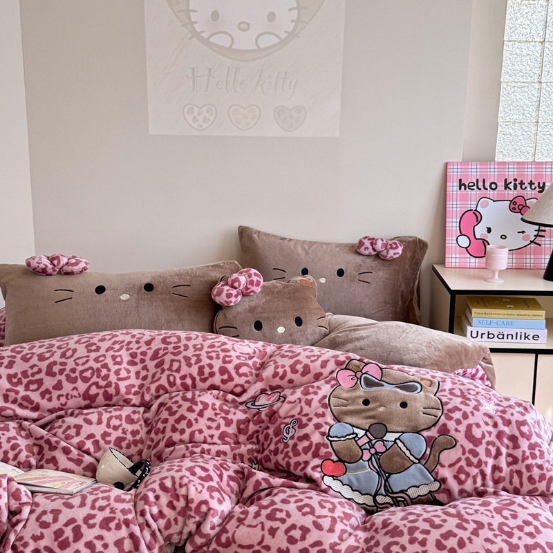 可爱卡通KT牛奶绒四件套法兰绒珊瑚绒被套床单床笠床上用品三件套 - 图1