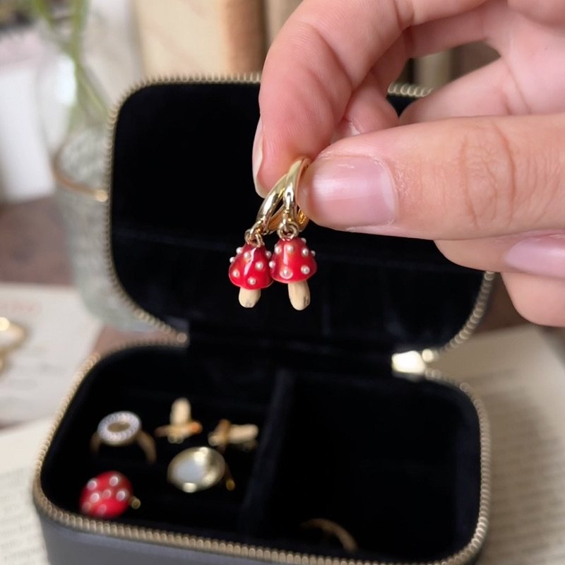 【王玉雯同款】Fable珐琅彩蘑菇耳环可爱女感网红耳钉耳坠,淘宝优惠券,粉丝福利购,淘宝优惠卷