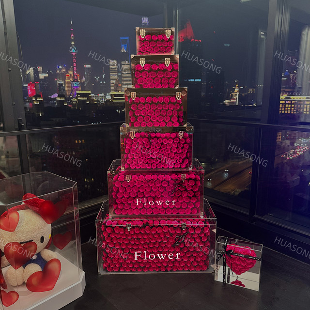 Preserved flower rose box suitcase suitcase ornaments decoration home coffee table housewarming moving women's day gift