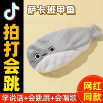 Car toys to coax babies in the car rear strollers long-distance car safety seats to soothe babies in the car