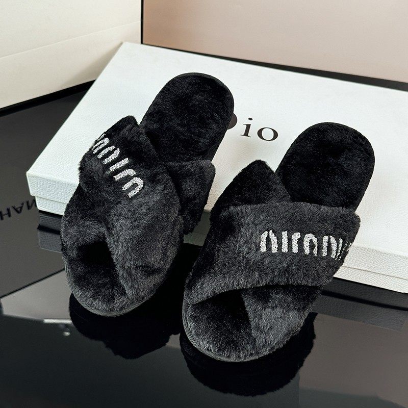 miu风闪钻居家毛毛拖鞋女平底外穿2025新款秋冬季毛茸茸交叉棉拖,淘宝优惠券,粉丝福利购,淘宝优惠卷