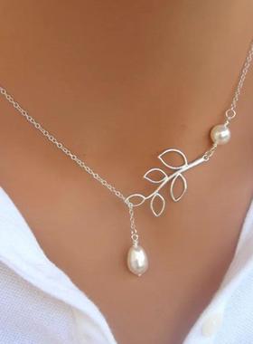 Minimalist Round Stick Pendant Necklace for Women Pearl Clav