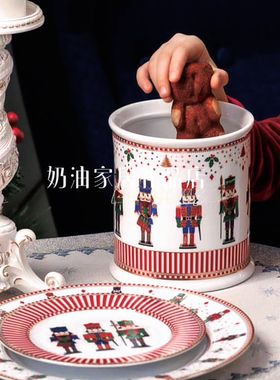 圣诞胡桃夹子陶瓷装饰品