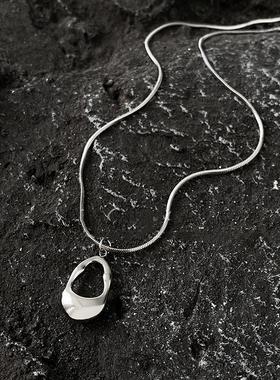 清瑾珠镂空水滴吊坠项链女蛇骨链冷淡风小众高级感时尚气质毛衣链