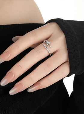 星域四芒星戒指女士精致高级感