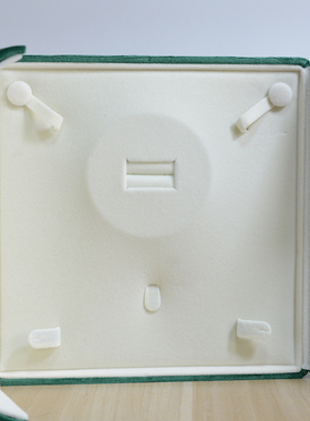 天蓝色PU皮珍珠礼品盒