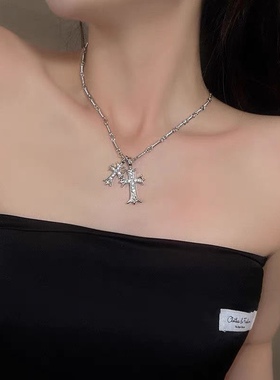 十字架长款项链女生秋冬小众高级感甜酷锁骨链银色气质毛衣链配饰