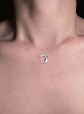 月亮隐形鱼线项链女冷淡风锁骨链
