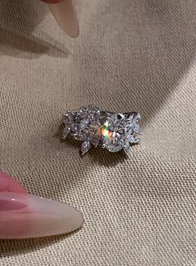 清冷感爆闪蝴蝶椭圆戒指女高级感