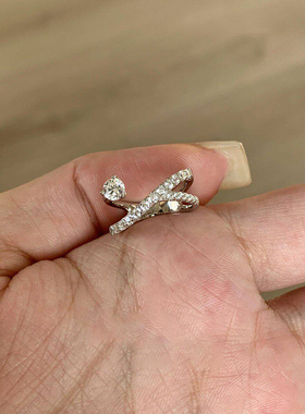 爆闪银色交叉慧星环绕仿锆石戒指