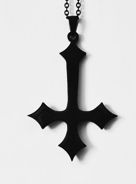 哥特式倒十字架吊坠项链Necklace