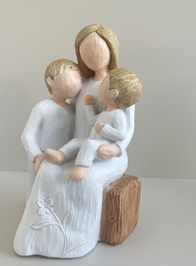 Quietly树脂摆件妈妈抱两个圣诞饰品摆件二胎家庭装饰品亲情雕像