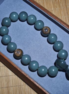 在售新疆和田玉籽料沙枣青16mm圆珠佛珠手持手串天然皮色高油高润
