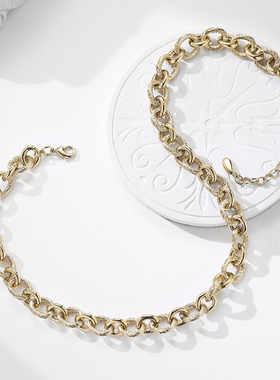 RetroChic素金扭纹项链