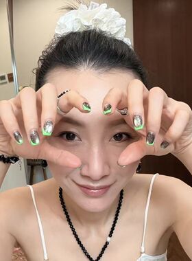 【碎银绿焰】纯手工美甲穿戴甲辣妹法式社会指甲贴片绿色猫眼显白