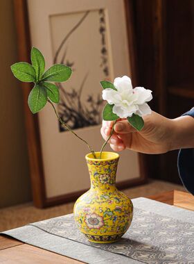 青花瓷珐琅彩小口花瓶书房摆件