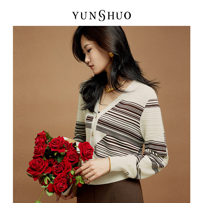YUNSHUO允硕2025秋季新款条纹落领落肩袖百搭针织毛开衫729270,淘宝优惠券,粉丝福利购,淘宝优惠卷