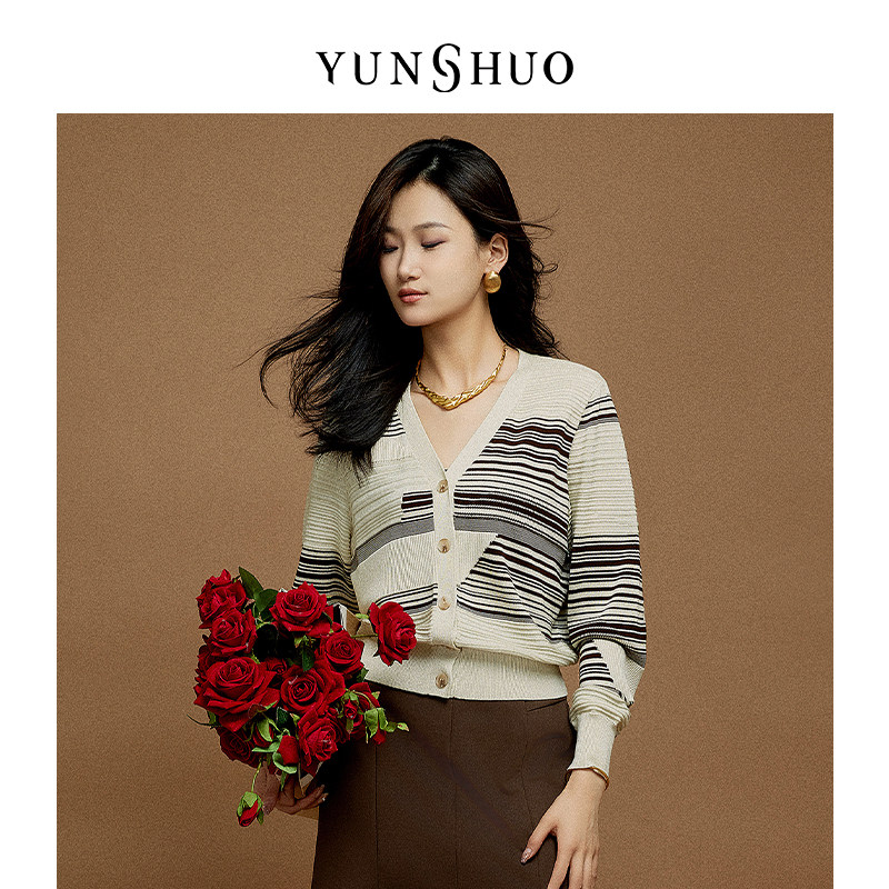 YUNSHUO允硕2025秋季新款条纹落领落肩袖百搭针织毛开衫729270,淘宝优惠券,粉丝福利购,淘宝优惠卷