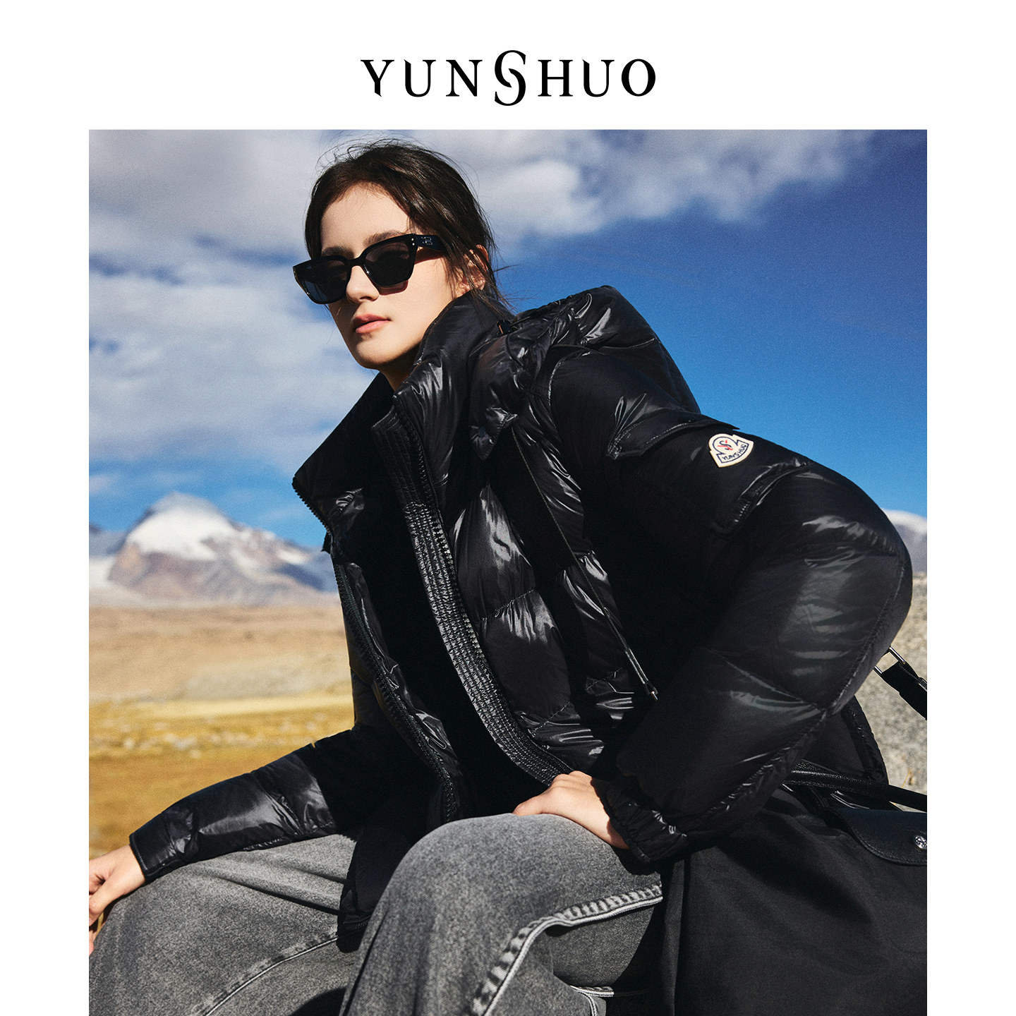 允硕新品短款休闲羽绒服蒙口连帽立领三星安心绒女装815151