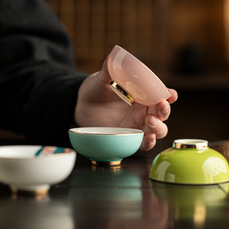 色釉手绘描金普洱杯功夫茶具釉下彩荷花品茗杯陶瓷家用茶室小茶杯,淘宝优惠券,粉丝福利购,淘宝优惠卷