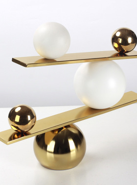 跷跷板轻奢抽象合金摆件北欧家居
