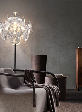 落地灯客厅沙发旁边卧室北欧家居创意装饰灯轻奢艺术摆件立式台灯